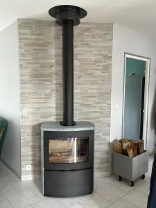 Poêle à bois HETA SL 1000.